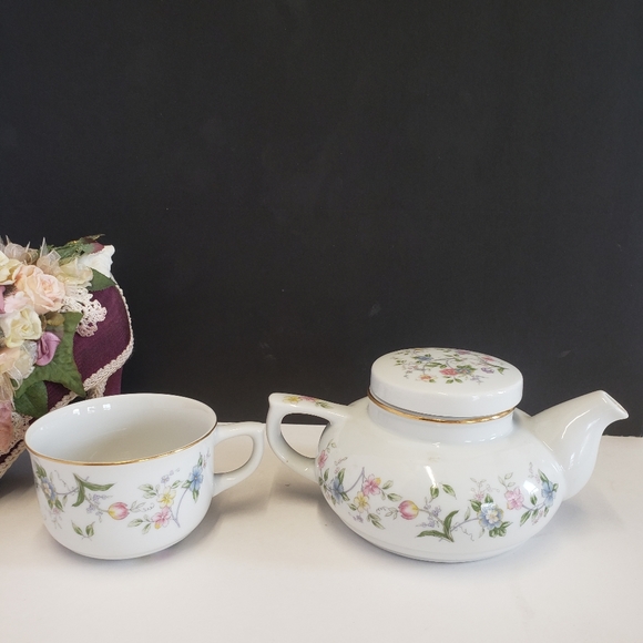Andrea By Sadek Other - Vintage Andrea Sadek Teapot & Cup